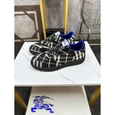 Burberry Low Shoes